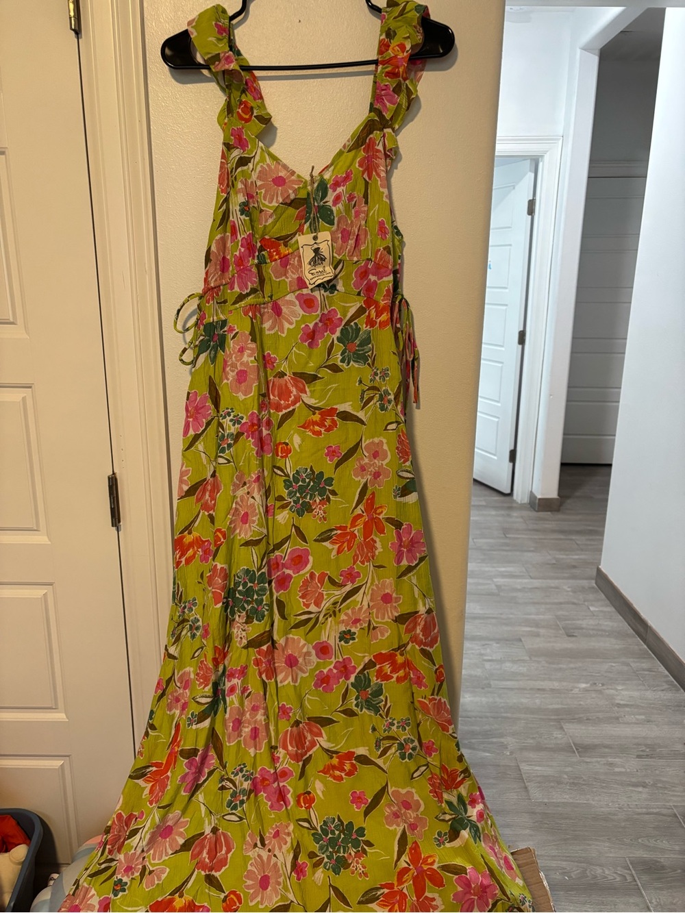 Easel Maxi Dress - Lime Green Pink